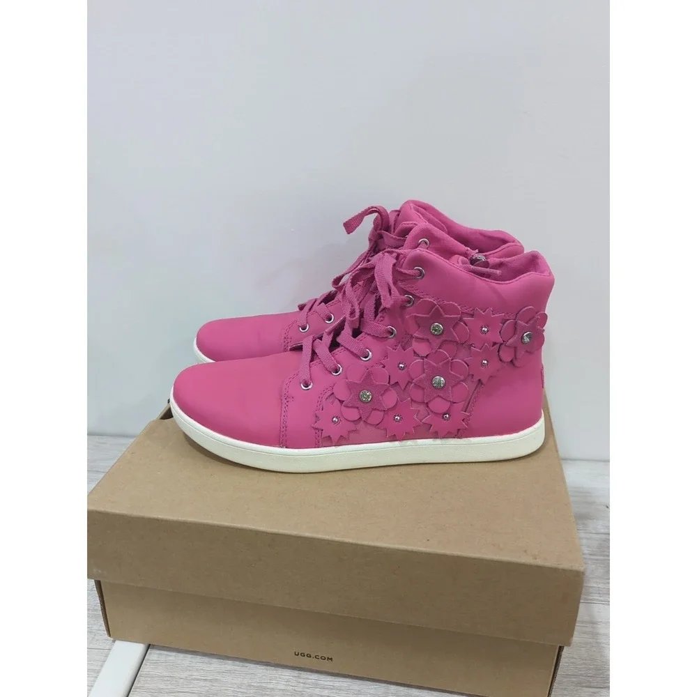 UGG Australia Girls Schyler Petal Pink Leather High Top Sneakers Size 5 1019804K